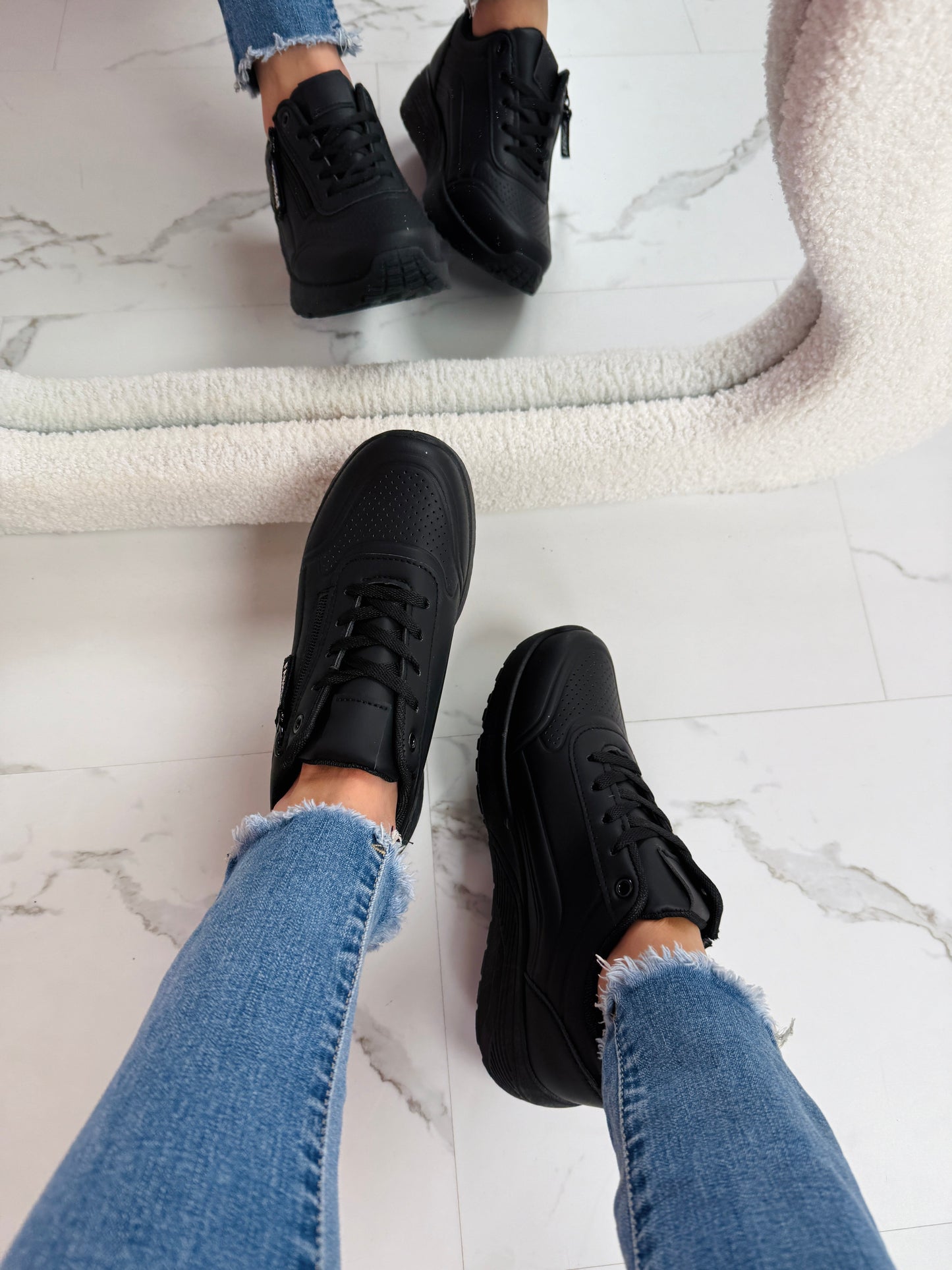 Aaf Black Sneaker