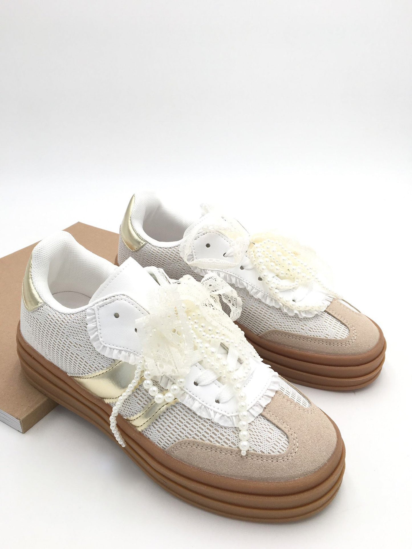Pearlie Gold Sneaker