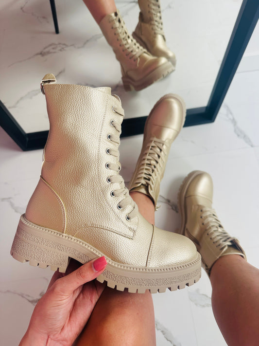Anaïs Gold Lace-Up Boots