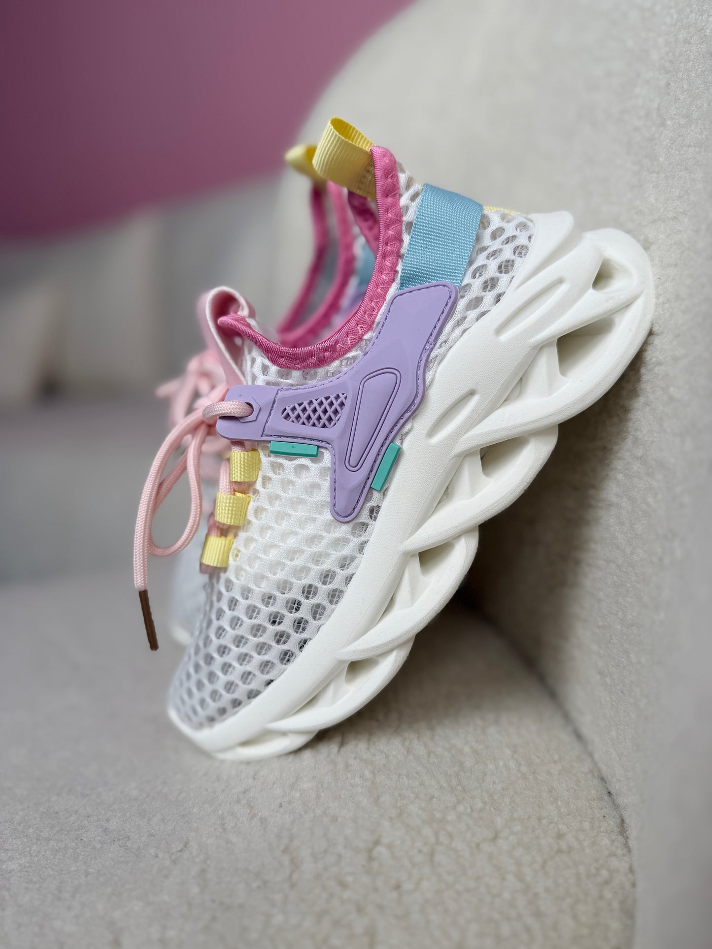 Walker Multi Sneaker