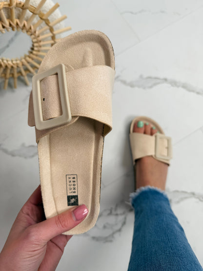 Clasp Beige Slides