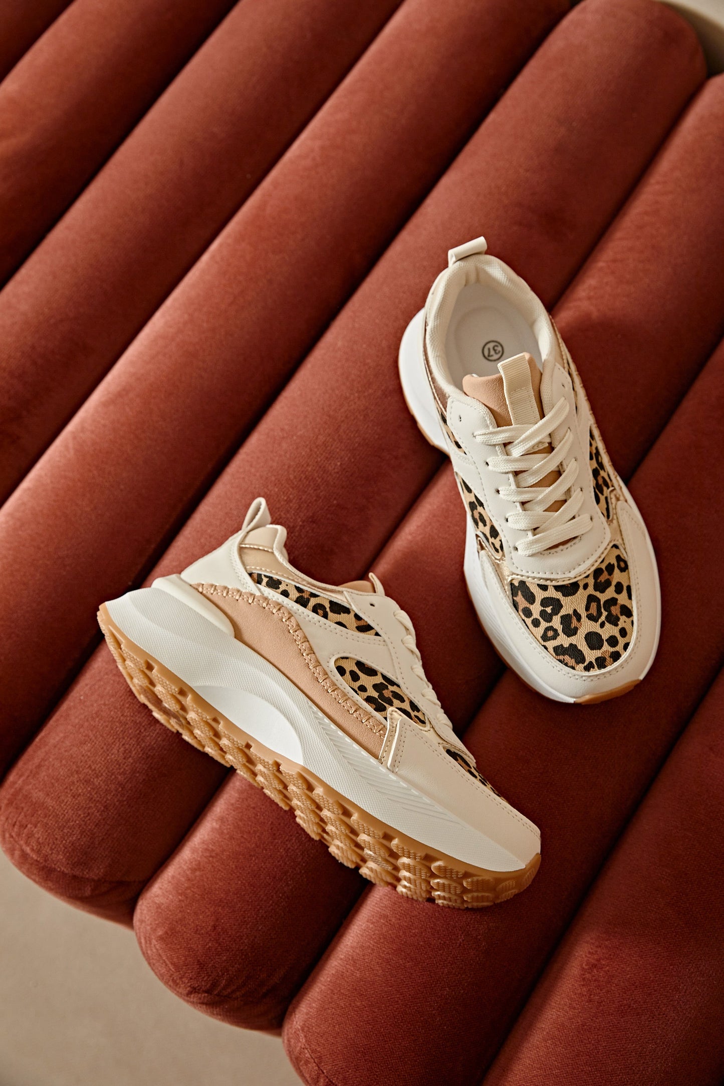 Diane Leo Sneaker