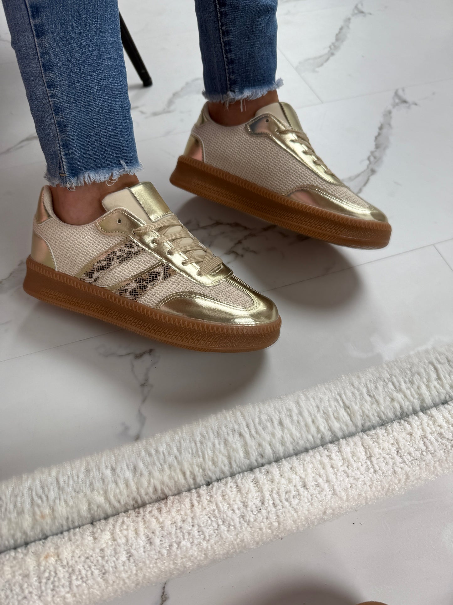 Dien Gold Sneaker