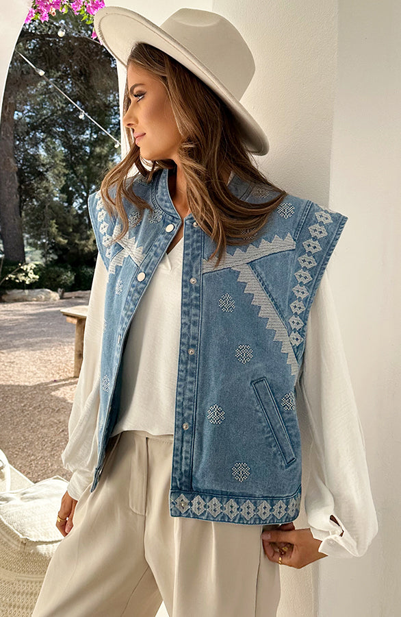 EMBROIDERY DENIM GILET SCHOUDERDETAIL