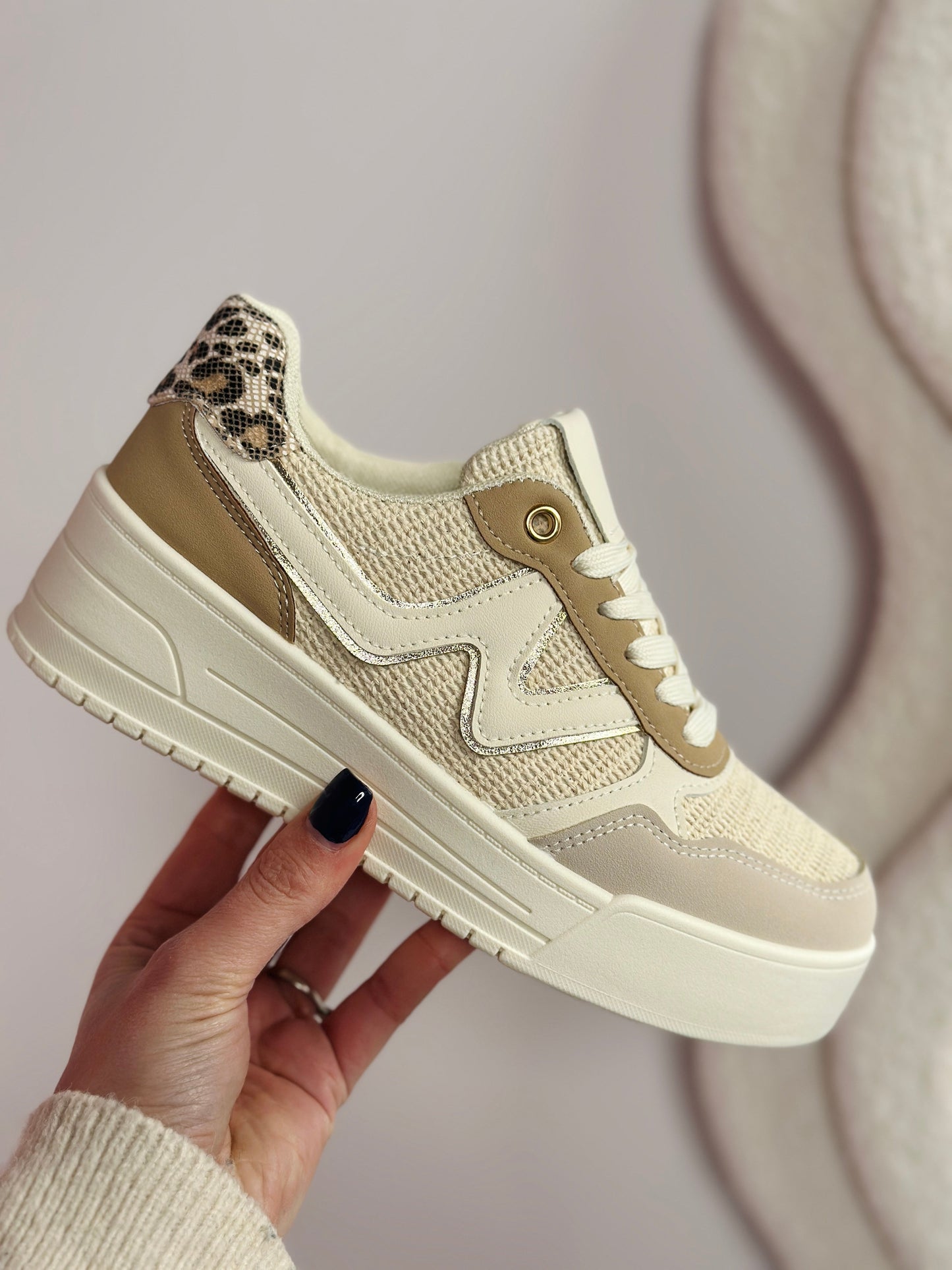 Delia Beige Sneaker