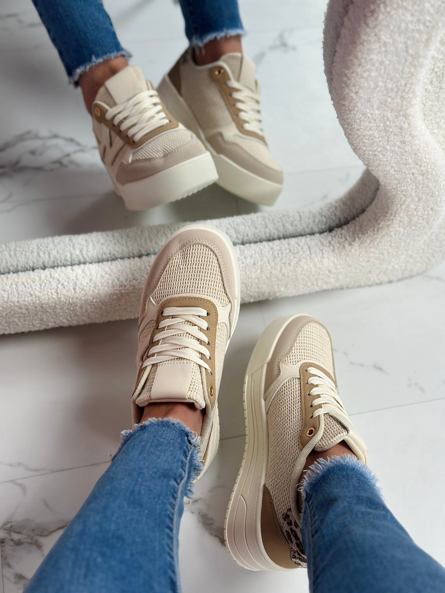 Delia Beige Sneaker