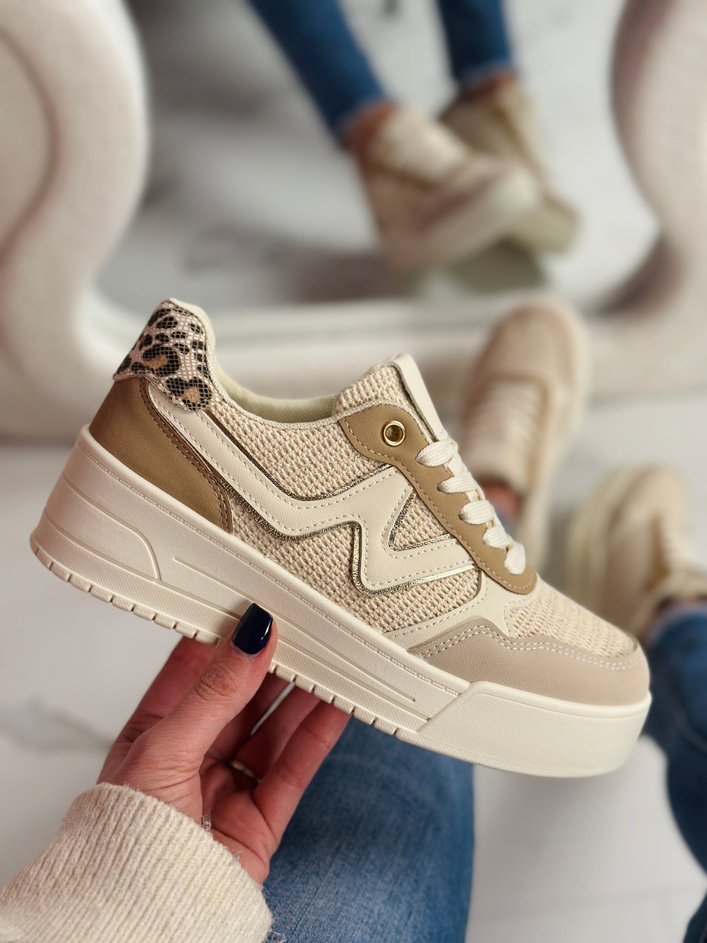 Delia Beige Sneaker