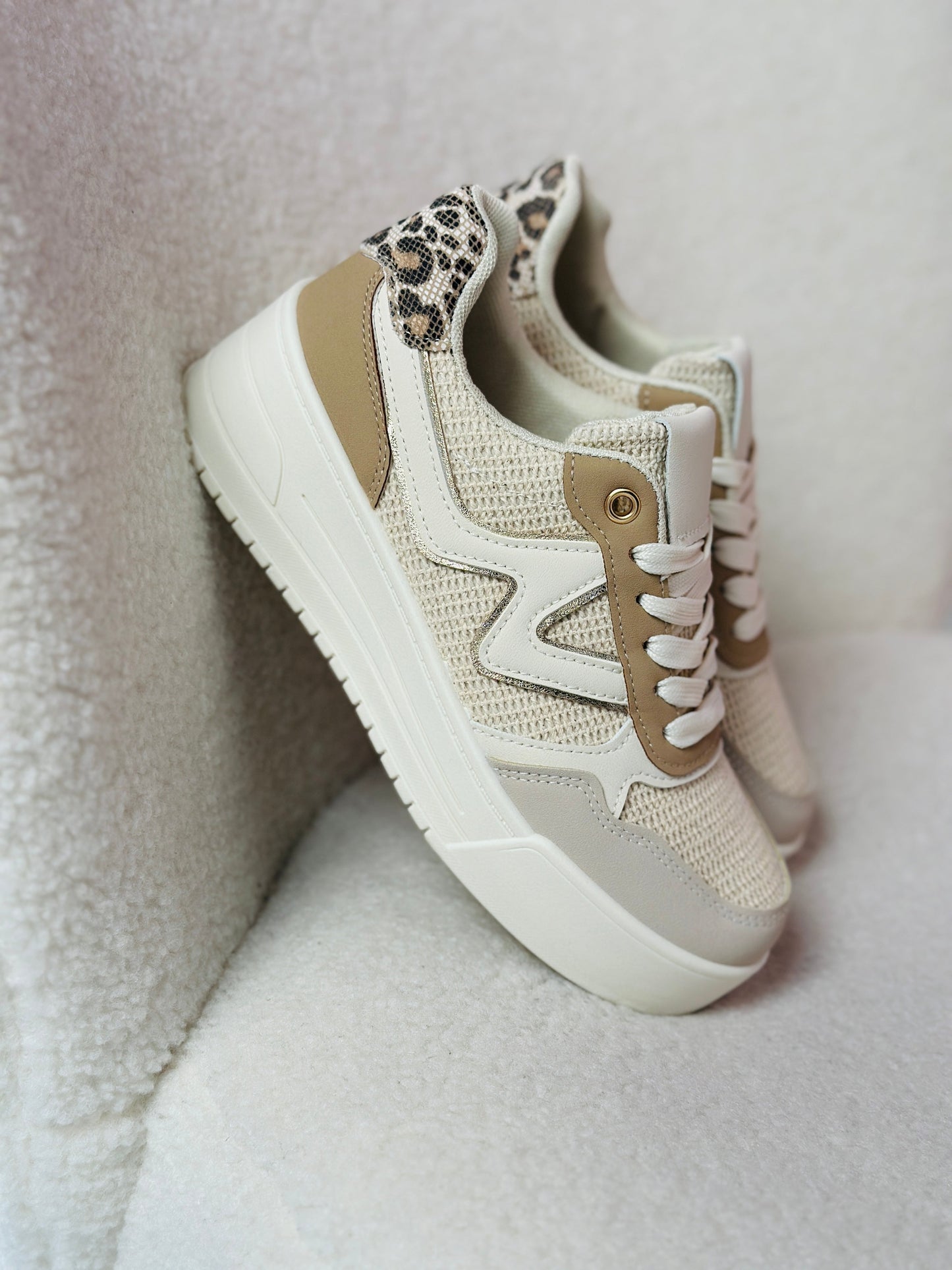 Delia Beige Sneaker