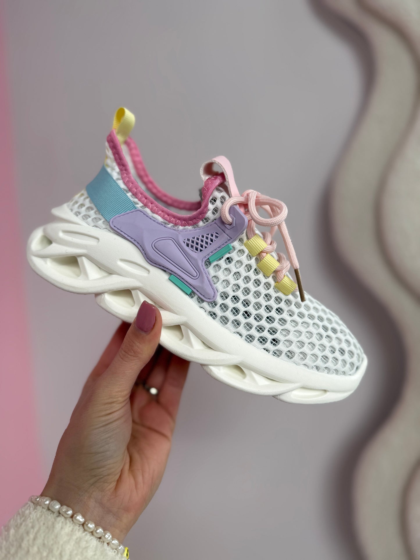 Walker Multi Sneaker