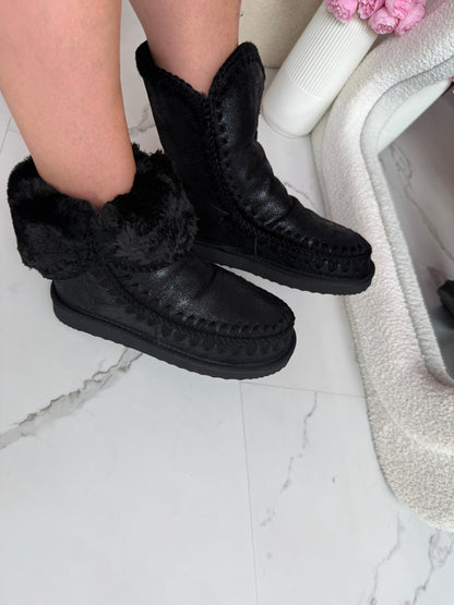 Semy Black Boots