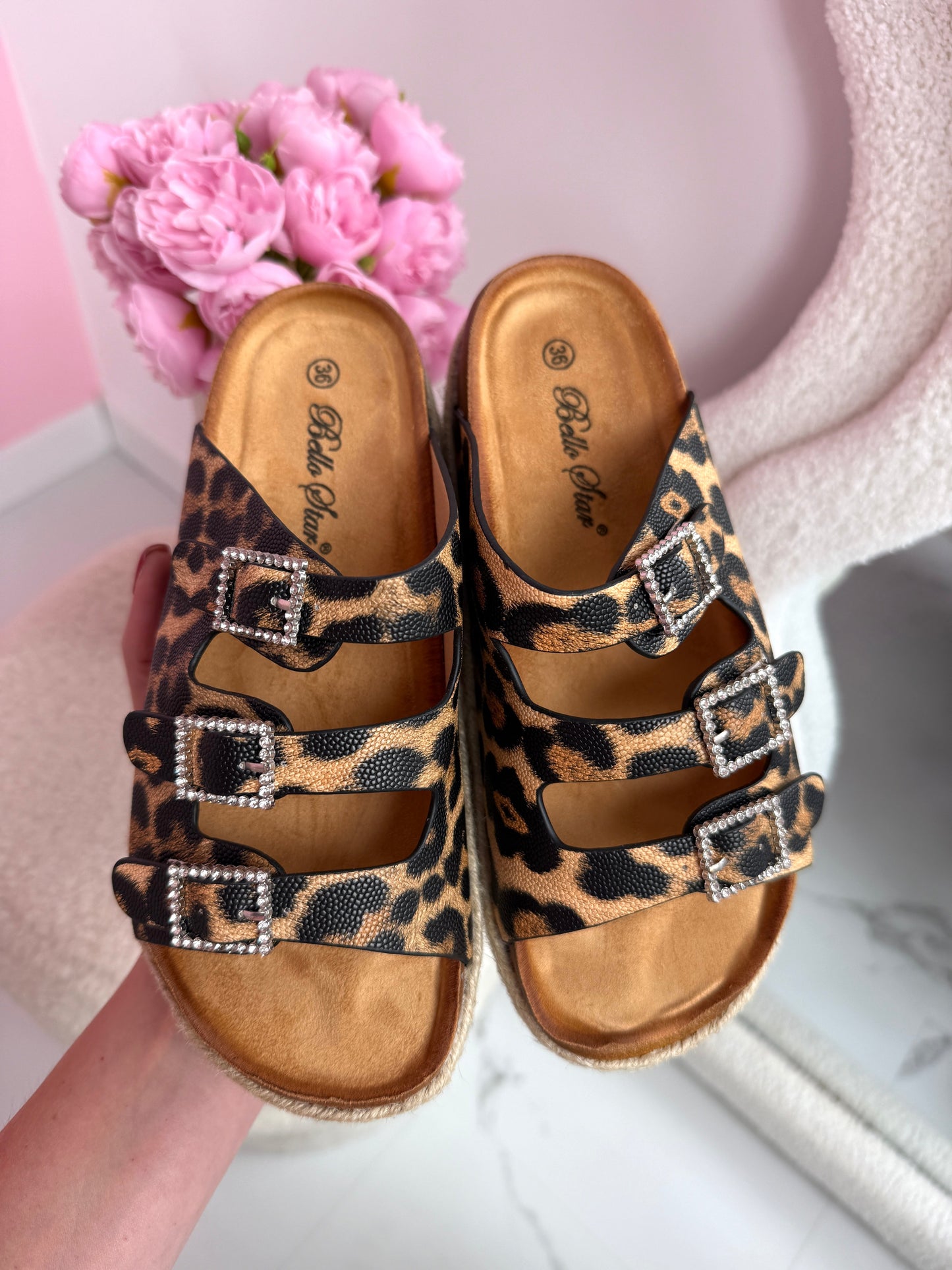 Liora Leo Slides