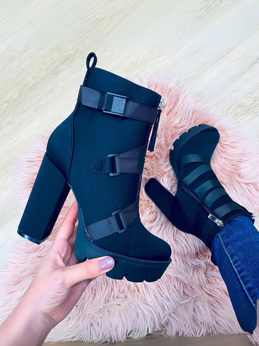 Claudia Boots