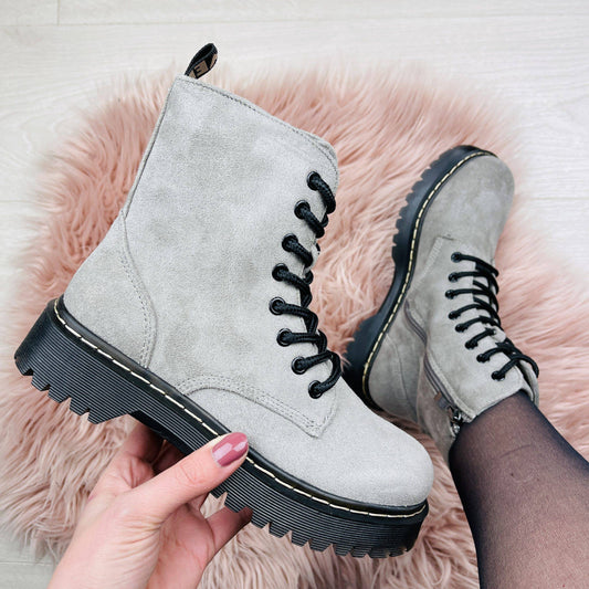 Rio Lt Gray Boots
